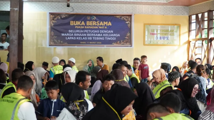 Merajut Kembali Harapan di Halaman Lapas: Kala Warga Binaan Berbuka dengan Orang Terkasih